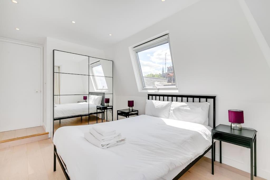 Modern 1 Bedroom Flat In Battersea Londra Exterior foto
